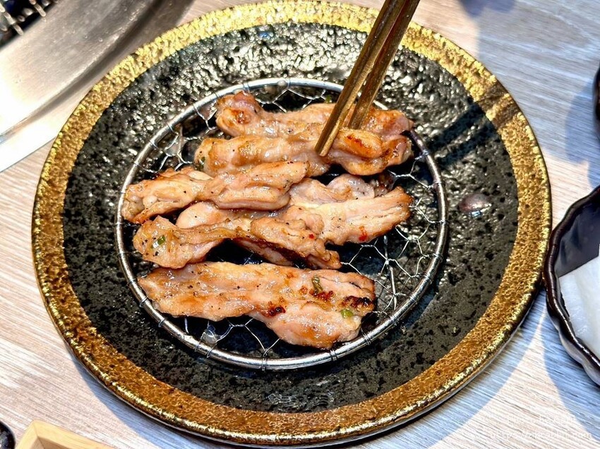 台中市北區山鯨燒肉-吃燒肉還能穿美美的和服