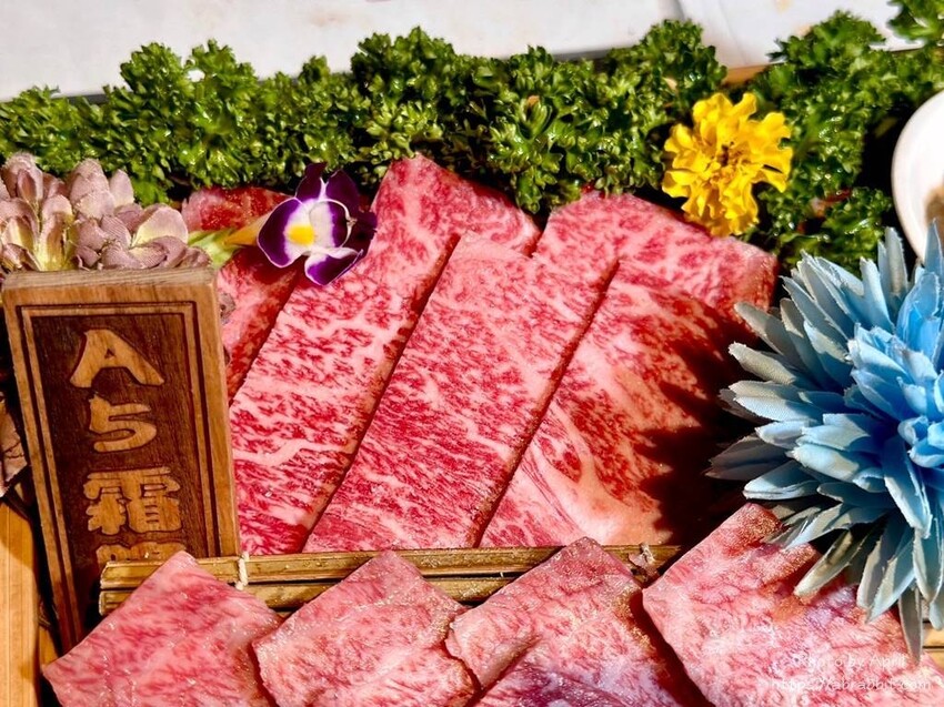 台中市北區山鯨燒肉-吃燒肉還能穿美美的和服