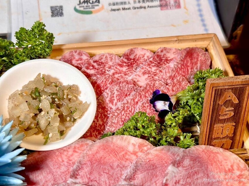 台中市北區山鯨燒肉-吃燒肉還能穿美美的和服