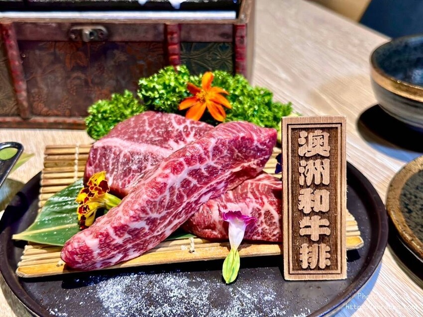 台中市北區山鯨燒肉-吃燒肉還能穿美美的和服