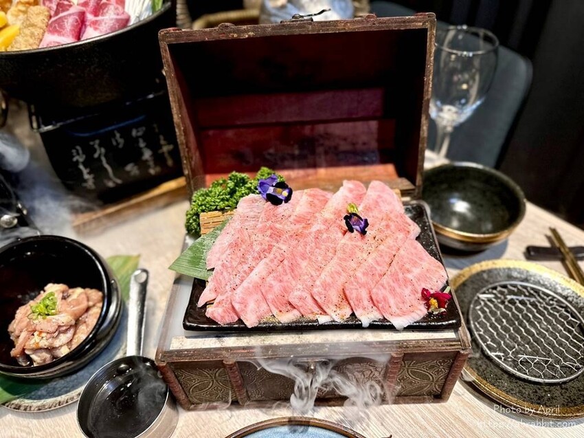 台中市北區山鯨燒肉-吃燒肉還能穿美美的和服