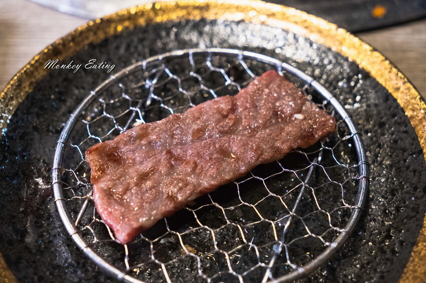 【台中北區】山鯨燒肉│漢口路燒肉推薦,浮誇系A5和牛燒肉、超美裝潢一秒到日本!還有免費和服體驗 - 貪吃猴的幻想