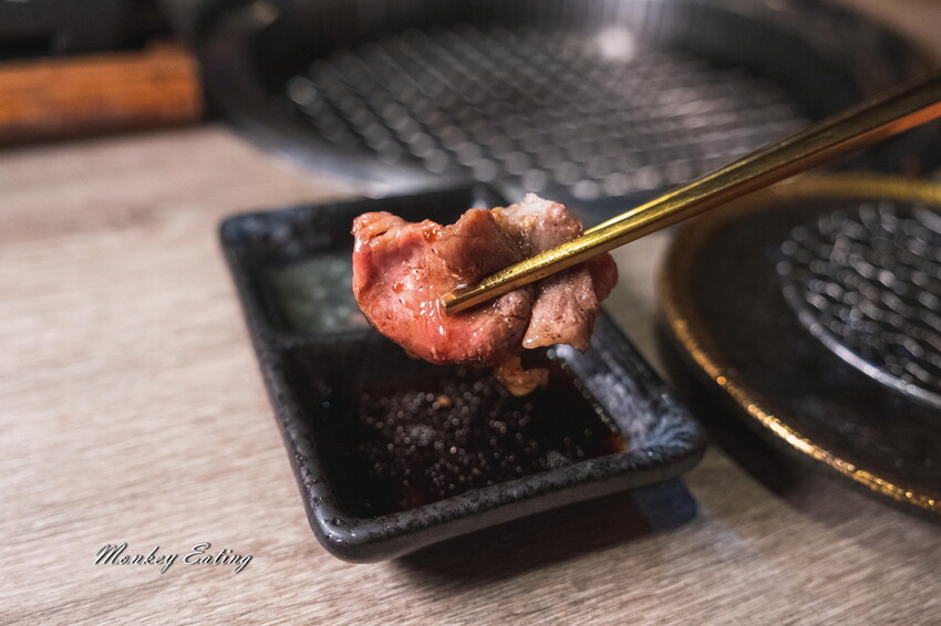 【台中北區】山鯨燒肉│漢口路燒肉推薦,浮誇系A5和牛燒肉、超美裝潢一秒到日本!還有免費和服體驗 - 貪吃猴的幻想