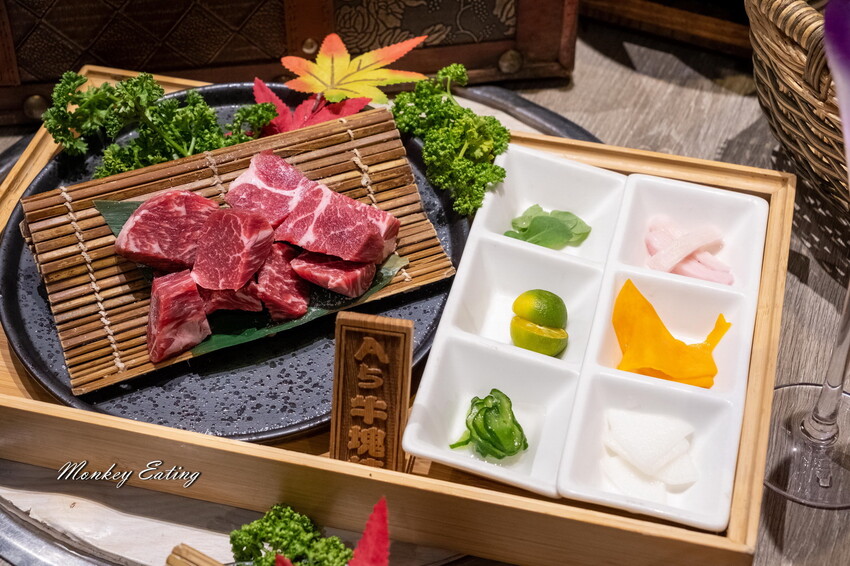 【台中北區】山鯨燒肉│漢口路燒肉推薦,浮誇系A5和牛燒肉、超美裝潢一秒到日本!還有免費和服體驗 - 貪吃猴的幻想