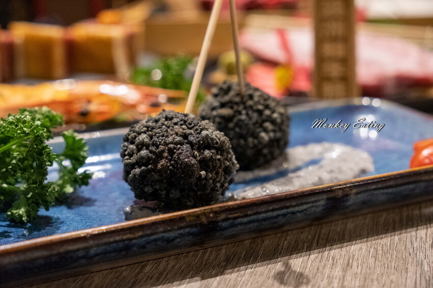 【台中北區】山鯨燒肉│漢口路燒肉推薦,浮誇系A5和牛燒肉、超美裝潢一秒到日本!還有免費和服體驗 - 貪吃猴的幻想