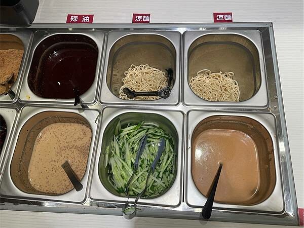 食記(實際)分享 ｜ 六扇門時尚鍋物-中山農安店｜香醇不膩口