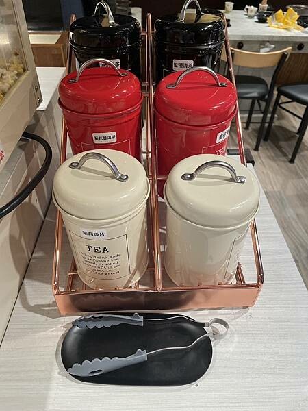 食記(實際)分享 ｜ 六扇門時尚鍋物-中山農安店｜香醇不膩口