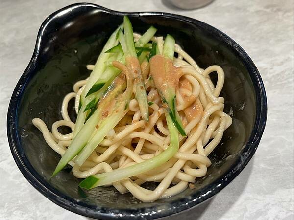 食記(實際)分享 ｜ 六扇門時尚鍋物-中山農安店｜香醇不膩口