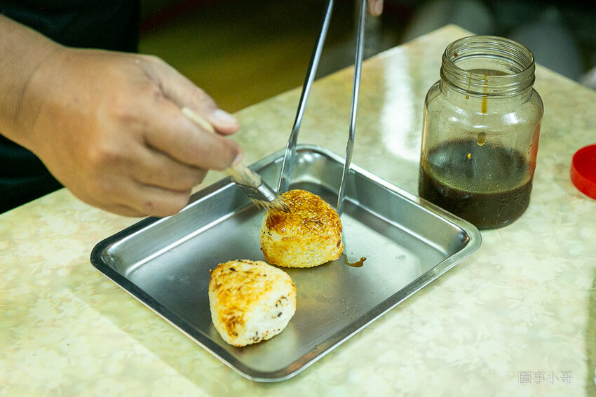 宜蘭羅東美食推薦-胖達夯燒烤!午餐到宵夜都吃得到美味的雞絲涼麵跟燒烤~還有烤飯糰也超級好吃! @圍事小哥的幸福相框