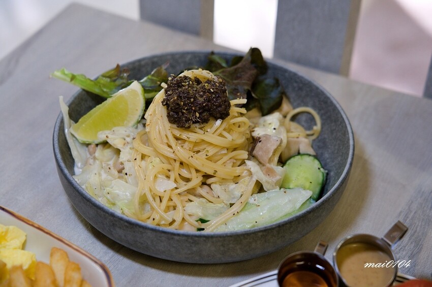 桃園青埔早午餐推薦｜小巷43-Alley Cafe～免服務費