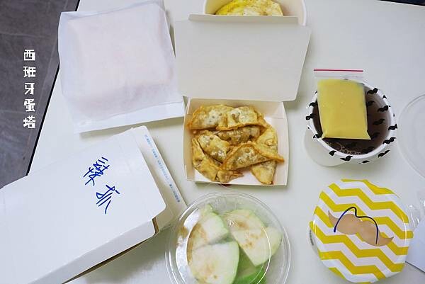 月半叔叔早餐店|安坑輕軌從美好的早餐開始!景文科技大學旁的學 月半叔叔早餐店|安坑輕軌從美好的早餐開始!景文科技大學旁的學