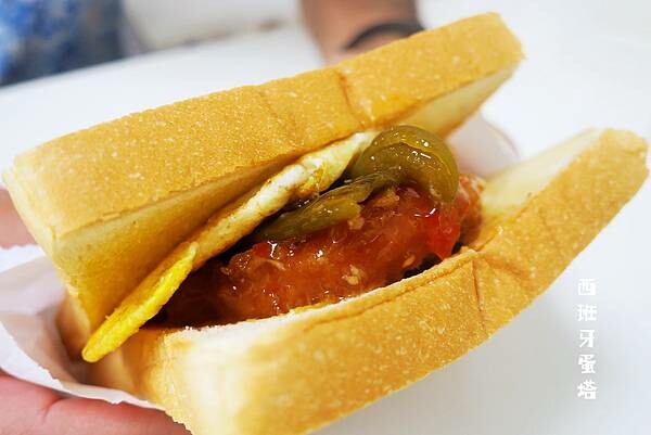 月半叔叔早餐店|安坑輕軌從美好的早餐開始!景文科技大學旁的學 月半叔叔早餐店|安坑輕軌從美好的早餐開始!景文科技大學旁的學