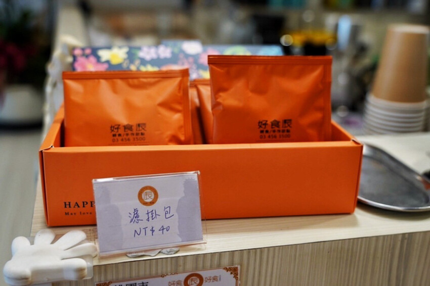 賣場旁超隱密手作甜點!平日下午兩點蛋糕櫃已空,拿鐵一杯才80元~