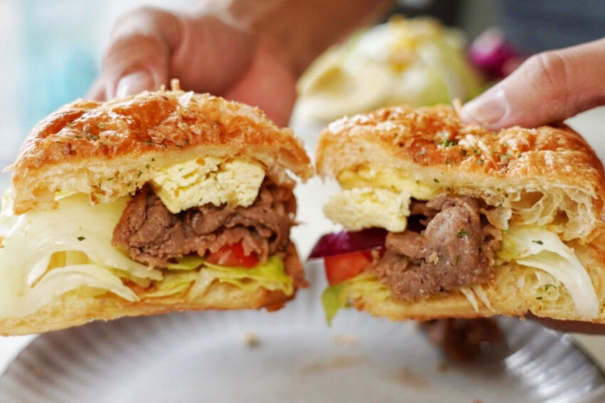 賣場旁超隱密手作甜點!平日下午兩點蛋糕櫃已空,拿鐵一杯才80元~