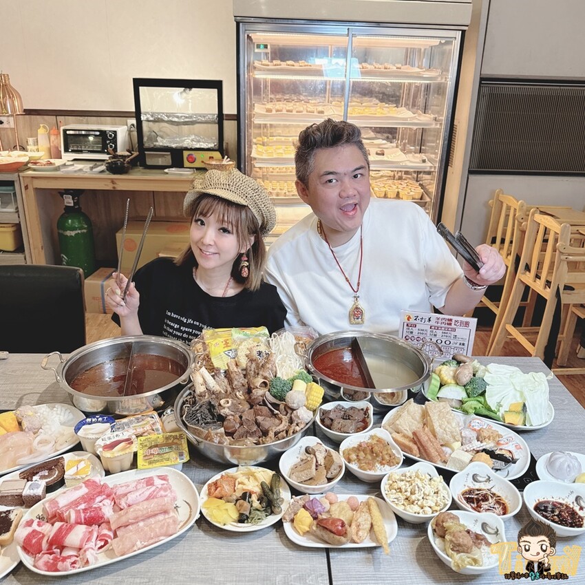 苗栗縣頭份市苗栗頭份不打羊。羊肉爐牛肉爐吃到飽! 全台最多最豐富百種食材吃到飽只要530元起! 當月壽星個人8折優惠! 90歲以上當月壽星個人免費招待! (菜單營業時間地址電話) - 跟著踢小米吃喝玩