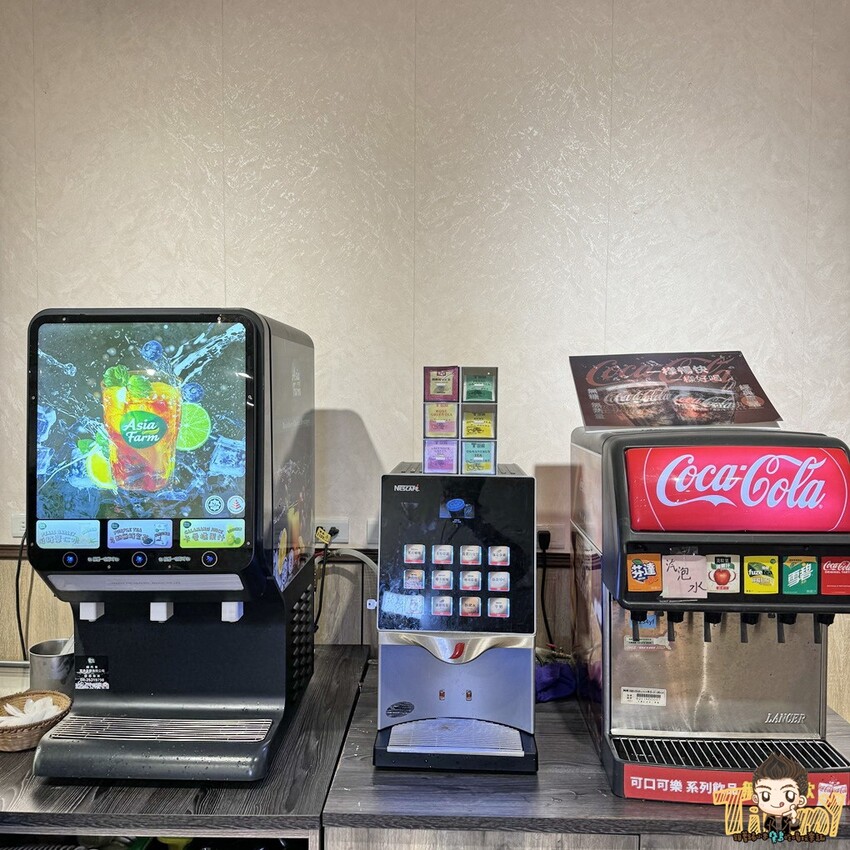 苗栗縣頭份市苗栗頭份不打羊。羊肉爐牛肉爐吃到飽! 全台最多最豐富百種食材吃到飽只要530元起! 當月壽星個人8折優惠! 90歲以上當月壽星個人免費招待! (菜單營業時間地址電話) - 跟著踢小米吃喝玩