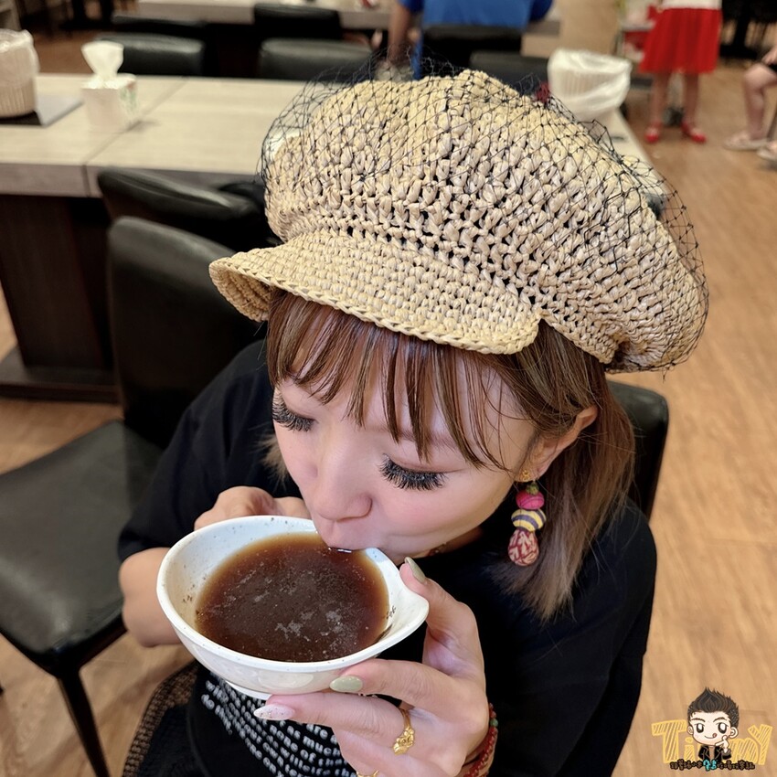 苗栗縣頭份市苗栗頭份不打羊。羊肉爐牛肉爐吃到飽! 全台最多最豐富百種食材吃到飽只要530元起! 當月壽星個人8折優惠! 90歲以上當月壽星個人免費招待! (菜單營業時間地址電話) - 跟著踢小米吃喝玩