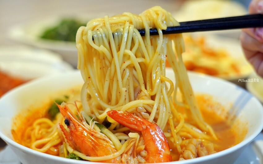 桃園超人氣熱炒店!平價88道菜任選「呷尬八八快炒」內用白飯吃到飽。