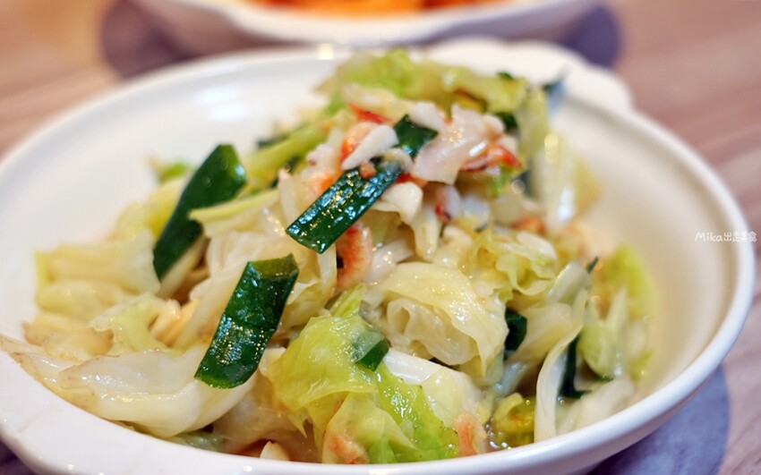 桃園超人氣熱炒店!平價88道菜任選「呷尬八八快炒」內用白飯吃到飽。