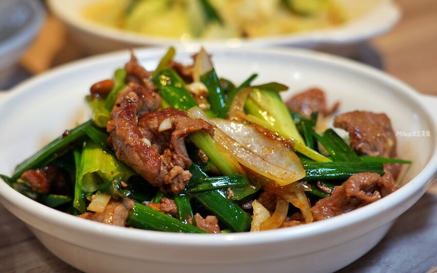 桃園超人氣熱炒店!平價88道菜任選「呷尬八八快炒」內用白飯吃到飽。