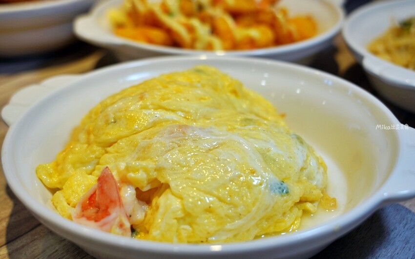 桃園超人氣熱炒店!平價88道菜任選「呷尬八八快炒」內用白飯吃到飽。