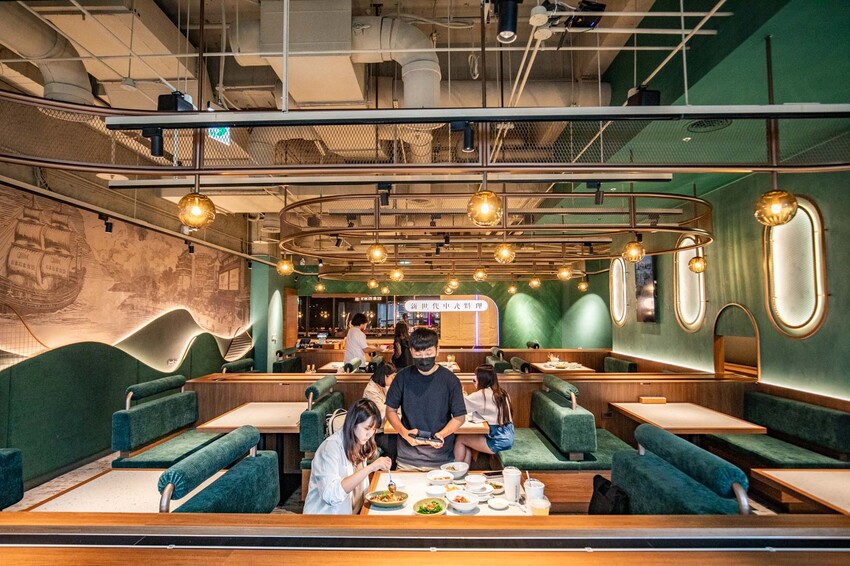 【石本石本女臣】信義區新開幕中式料理,軌道送餐炫酷體。