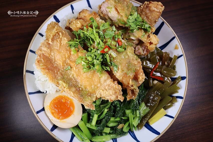 【中和美食】『馥小玉(原飄香經典)』平價便當/大份量、高CP 【中和美食】『馥小玉(原飄香經典)』平價便當/大份量、高CP