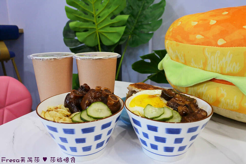 台南市善化區台南早午餐【玏食早午餐】九點開賣！爌肉飯＋豬腳飯一早吃飽飽.推薦８盎司漢堡排堡、芋泥肉鬆焦糖吐司│善化