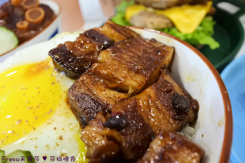 台南市善化區台南早午餐【玏食早午餐】九點開賣！爌肉飯＋豬腳飯一早吃飽飽.推薦８盎司漢堡排堡、芋泥肉鬆焦糖吐司│善化