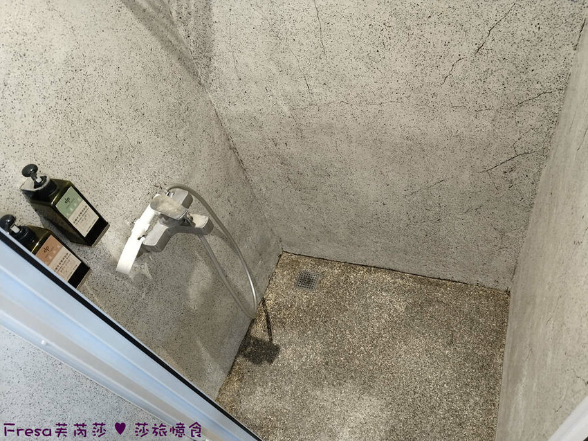 台北西門女生專屬青旅推薦，近捷運生活便利。