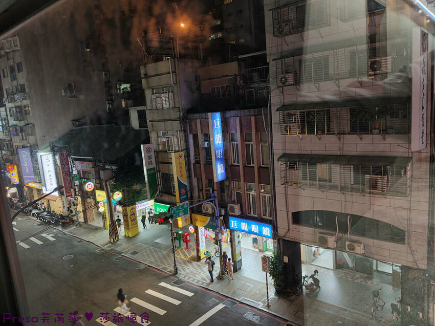 台北西門女生專屬青旅推薦，近捷運生活便利。