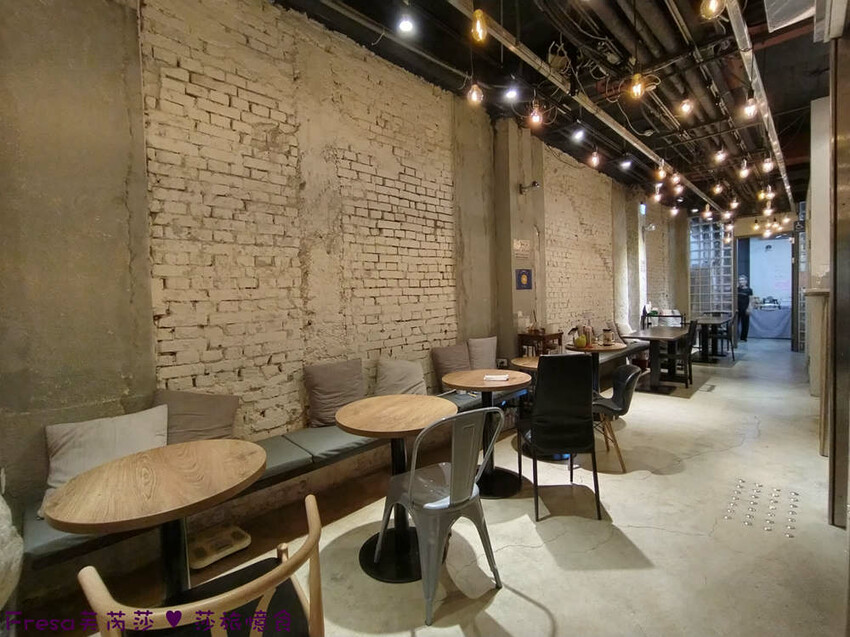 台北西門女生專屬青旅推薦，近捷運生活便利。