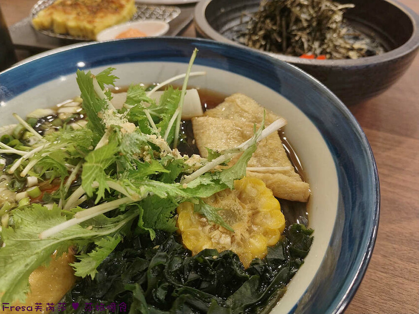 嘉義市東區嘉義拉麵【熊富手打烏龍麵館】檜意森活村附近餐廳.厚韻咖哩香!Q勁烏龍麵醇濃湯頭.還有素食烏龍麵│阿里山