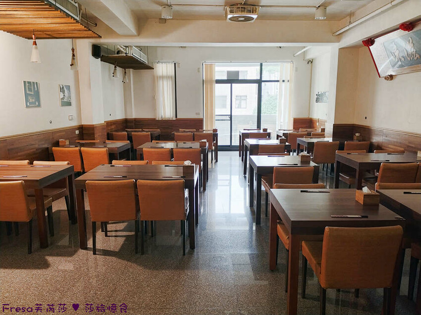 嘉義市東區嘉義拉麵【熊富手打烏龍麵館】檜意森活村附近餐廳.厚韻咖哩香!Q勁烏龍麵醇濃湯頭.還有素食烏龍麵│阿里山