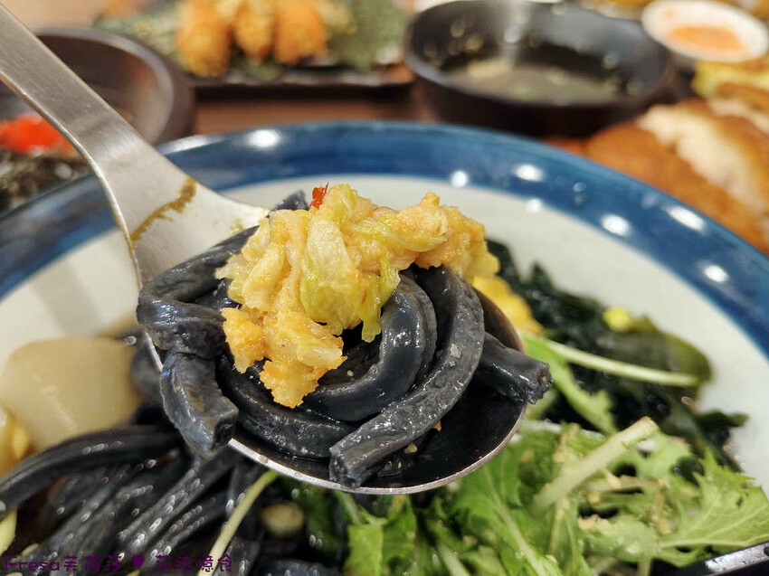 嘉義市東區嘉義拉麵【熊富手打烏龍麵館】檜意森活村附近餐廳.厚韻咖哩香!Q勁烏龍麵醇濃湯頭.還有素食烏龍麵│阿里山