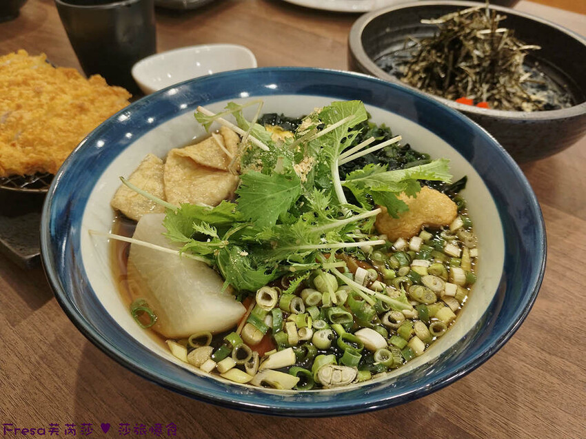 嘉義市東區嘉義拉麵【熊富手打烏龍麵館】檜意森活村附近餐廳.厚韻咖哩香!Q勁烏龍麵醇濃湯頭.還有素食烏龍麵│阿里山