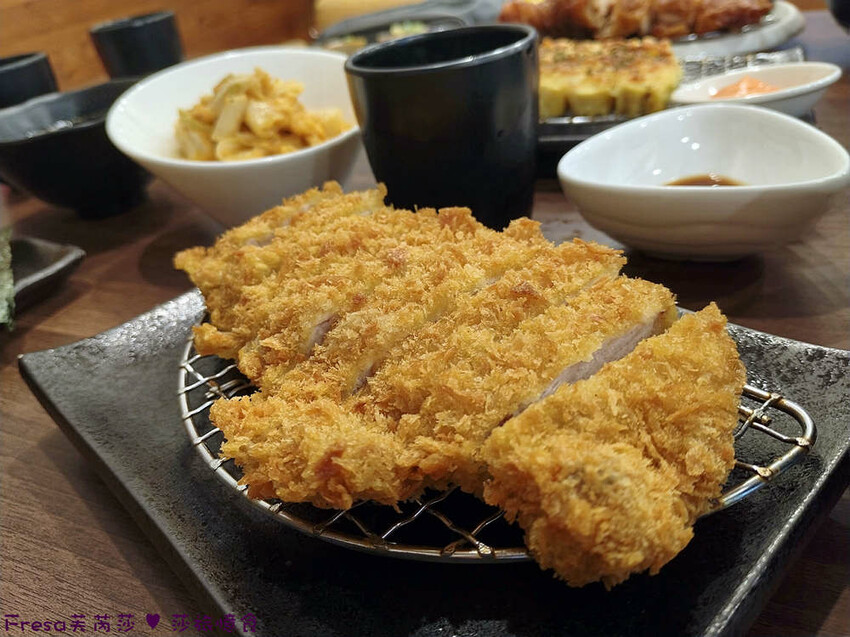 嘉義市東區嘉義拉麵【熊富手打烏龍麵館】檜意森活村附近餐廳.厚韻咖哩香!Q勁烏龍麵醇濃湯頭.還有素食烏龍麵│阿里山