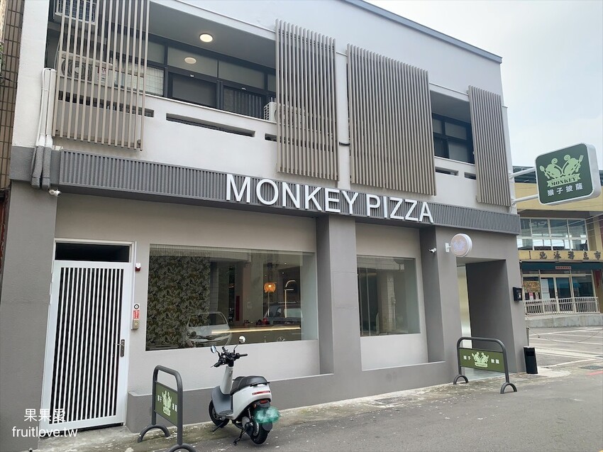 猴子披薩⟩台中大里美食,網美咖啡廳氛圍的手工披薩店,很適合家人、朋友聚會或是下午茶的餐廳 @果果愛Fruitlove