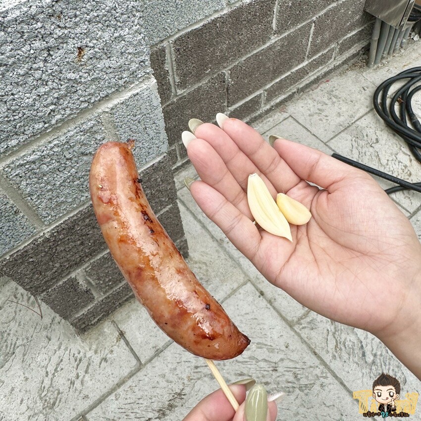 新竹市東區傳承三代超過五十年的青草湖木家香腸回歸囉🎉彈珠台打香腸最高可中四條香腸！- 跟著踢小米吃喝玩樂趣