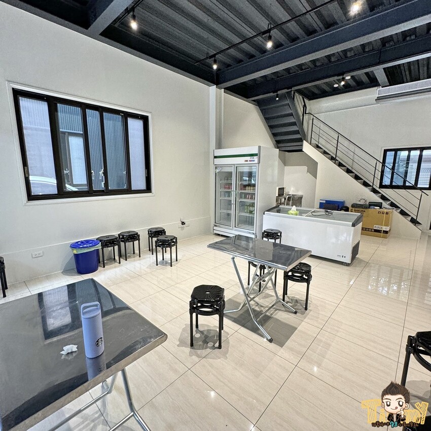 新竹市東區傳承三代超過五十年的青草湖木家香腸回歸囉🎉彈珠台打香腸最高可中四條香腸！- 跟著踢小米吃喝玩樂趣