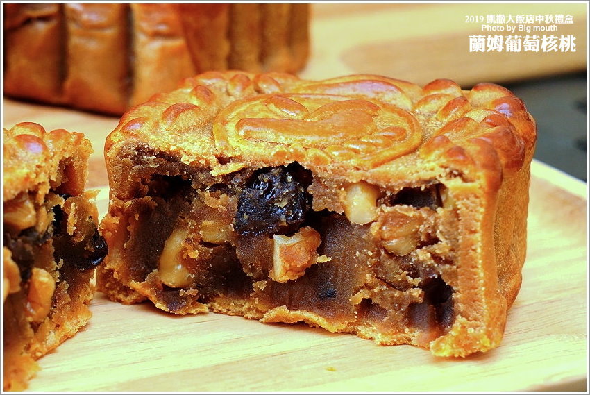 【2019中秋禮盒】凱撒大飯店經典廣式月餅「藏月禮盒」、台灣手搖茶飲創意口味「茗月禮盒」，送禮大器、好吃又好看!