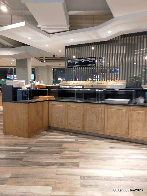 (新竹東區美食)「竹東邱記排骨酥麵-新竹店」(Crispy spareribs noodle store)Hsinchu city, Taiwan, Jun 3, 2023, SJKen