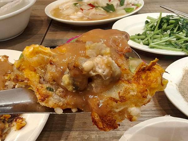 台北延三夜市正宗台式經典美食小吃推薦-東時鮮蚵-香氣爆棚用料