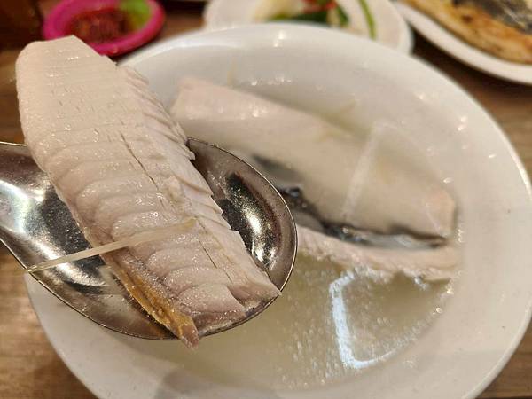 台北延三夜市正宗台式經典美食小吃推薦-東時鮮蚵-香氣爆棚用料