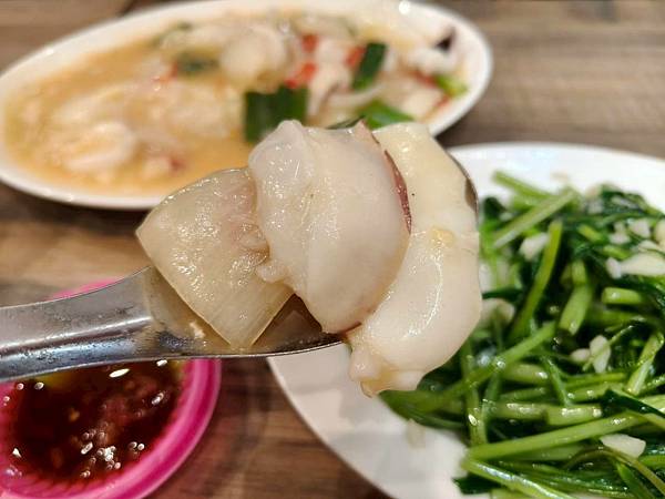 台北延三夜市正宗台式經典美食小吃推薦-東時鮮蚵-香氣爆棚用料