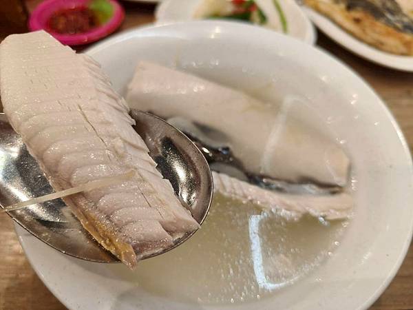 台北延三夜市正宗台式經典美食小吃推薦-東時鮮蚵-香氣爆棚用料