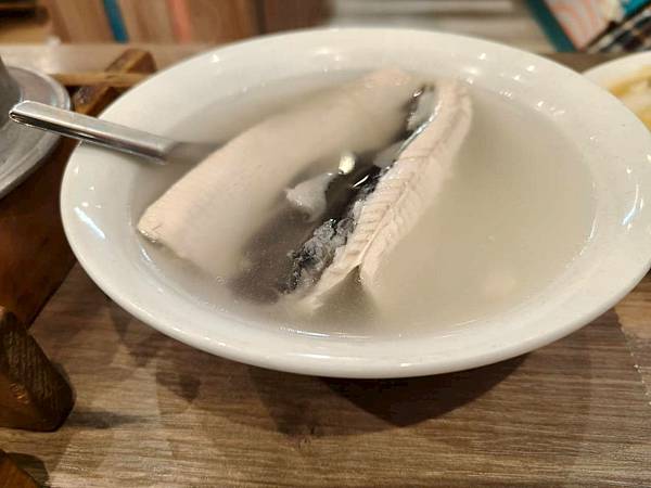 台北延三夜市正宗台式經典美食小吃推薦-東時鮮蚵-香氣爆棚用料