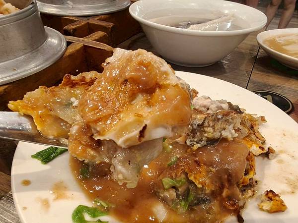 台北延三夜市正宗台式經典美食小吃推薦-東時鮮蚵-香氣爆棚用料