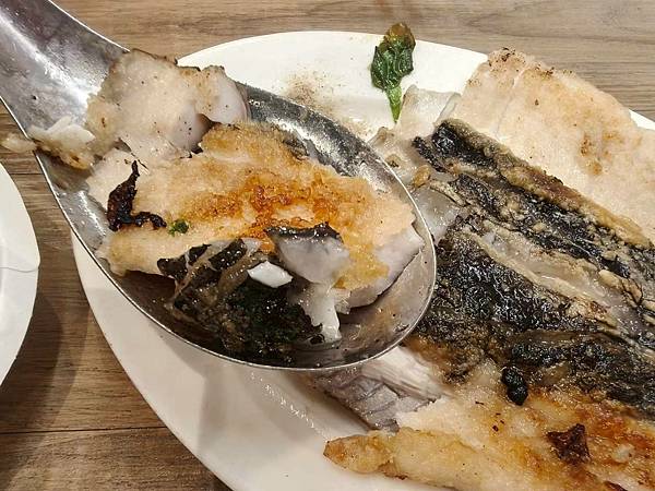 台北延三夜市正宗台式經典美食小吃推薦-東時鮮蚵-香氣爆棚用料