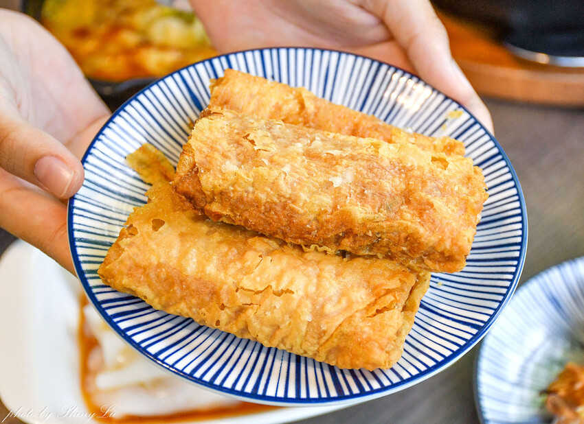 草山小鎮好吃港點,保留美軍宿舍的基地格局, 打造出美式鄉村屋+韓系文青風的氛圍